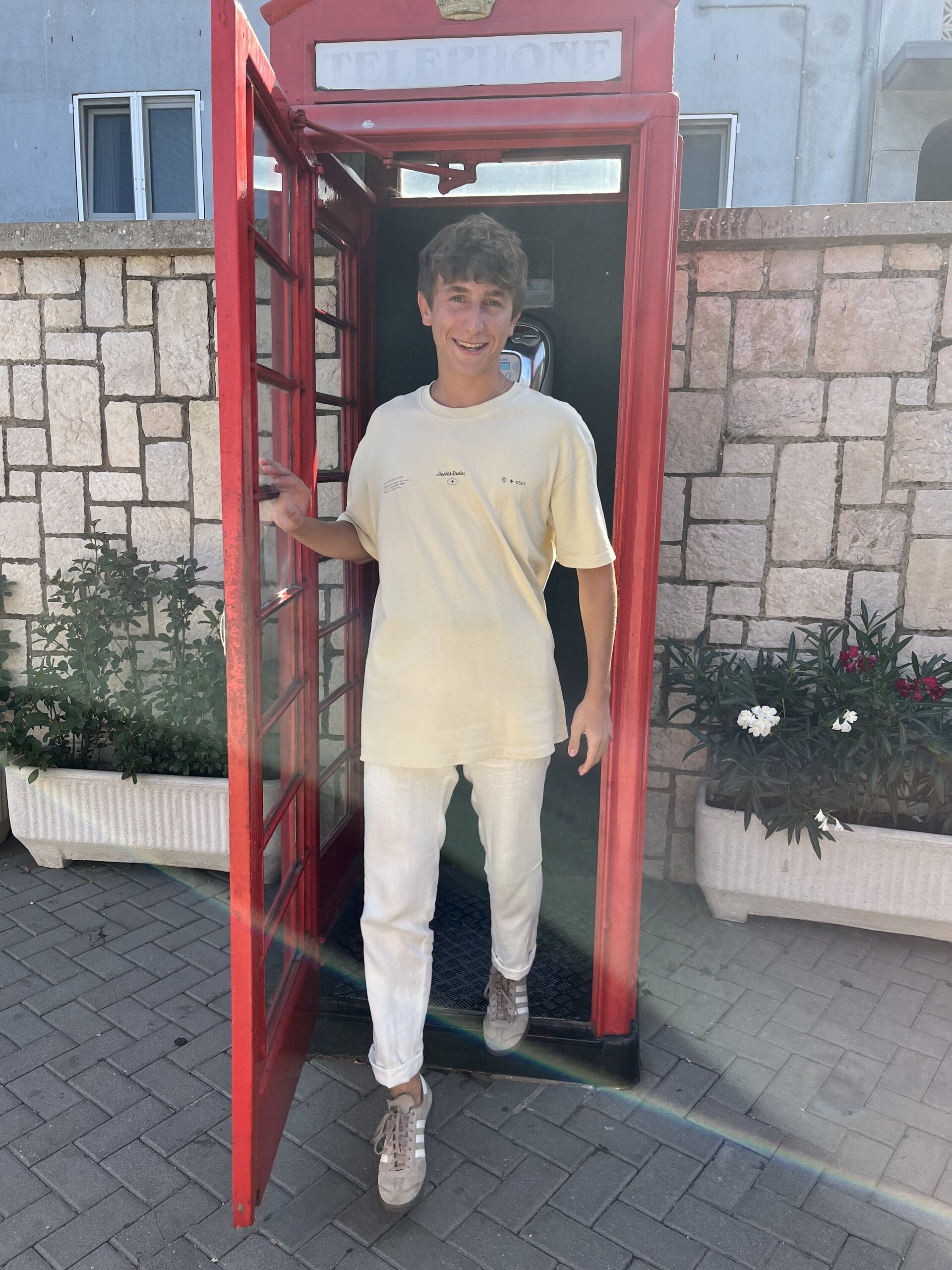 UNSTEREOTYPED OVERSIZED TEE - 3